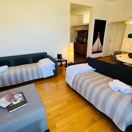 Politeama Suite In The Heart Of The City Palermo Exterior photo