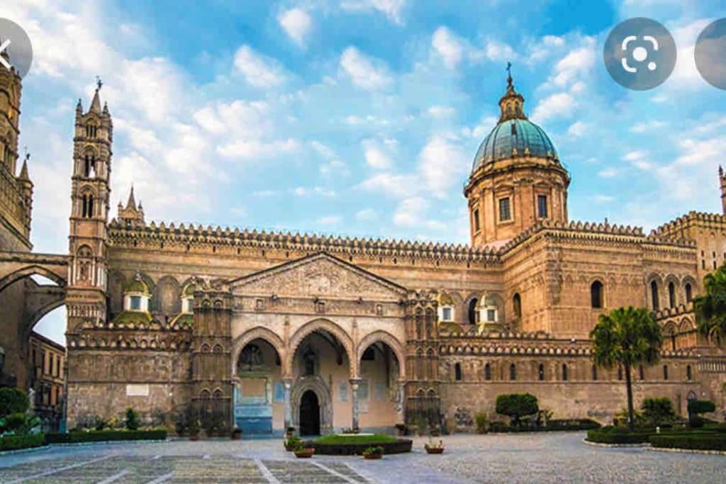 Politeama Suite In The Heart Of The City Palermo Exterior photo